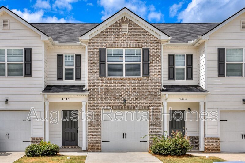 Foto principal - 4315 Newland St