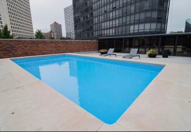 Foto del edificio - 5415 N Sheridan Rd