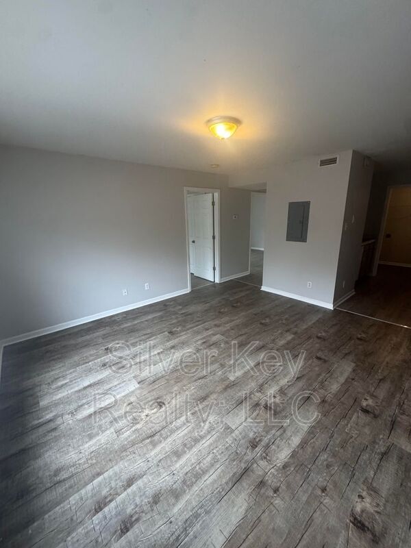 Foto del edificio - 220 Willow Creek Drive