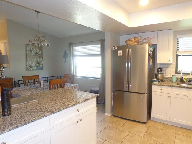 Foto del edificio - 2475 Wood Oak Dr