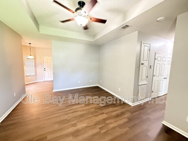 Foto del edificio - 3420 Fairfield Rd