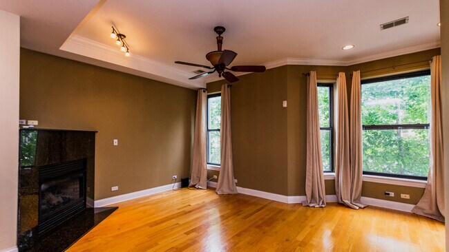 Foto del edificio - 1608 N Whipple St