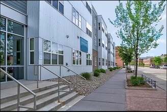 Building Photo - 620 N Main Ave