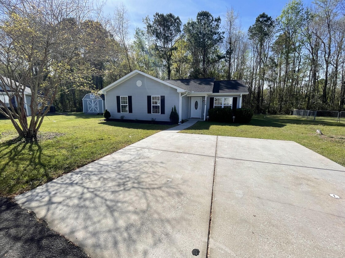 Foto principal - 448 Waccamaw Pines Dr