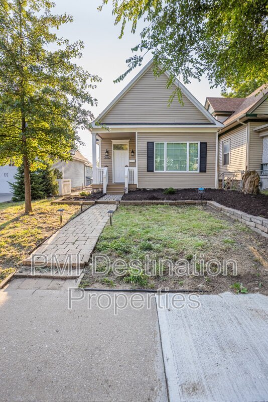 Foto del edificio - 2756 Holmes St