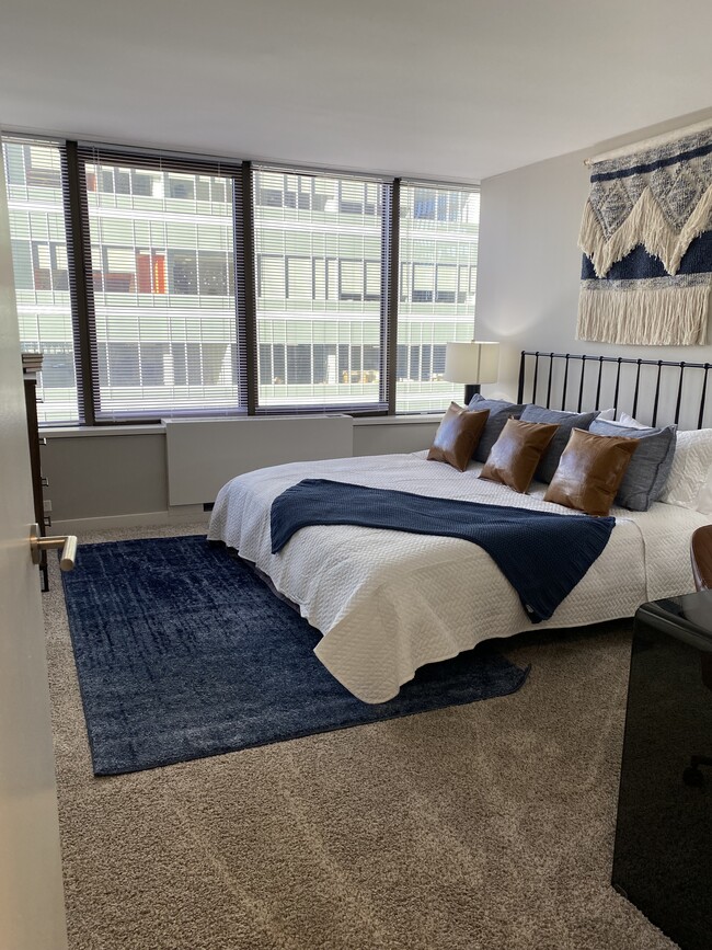 Foto del edificio - 401 E Ontario St
