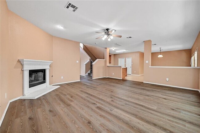 Building Photo - 2049 Rachel Ln