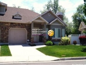 Building Photo - 720 S Clearwater Falls Dr