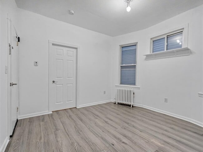Entrance/ Living Room - 22 Harrison Ave