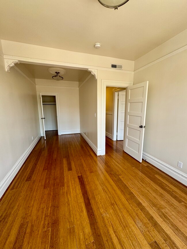 Building Photo - 3154 26th St