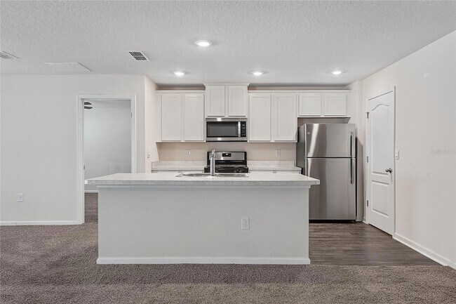 Building Photo - 657 Grand Reserve Dr