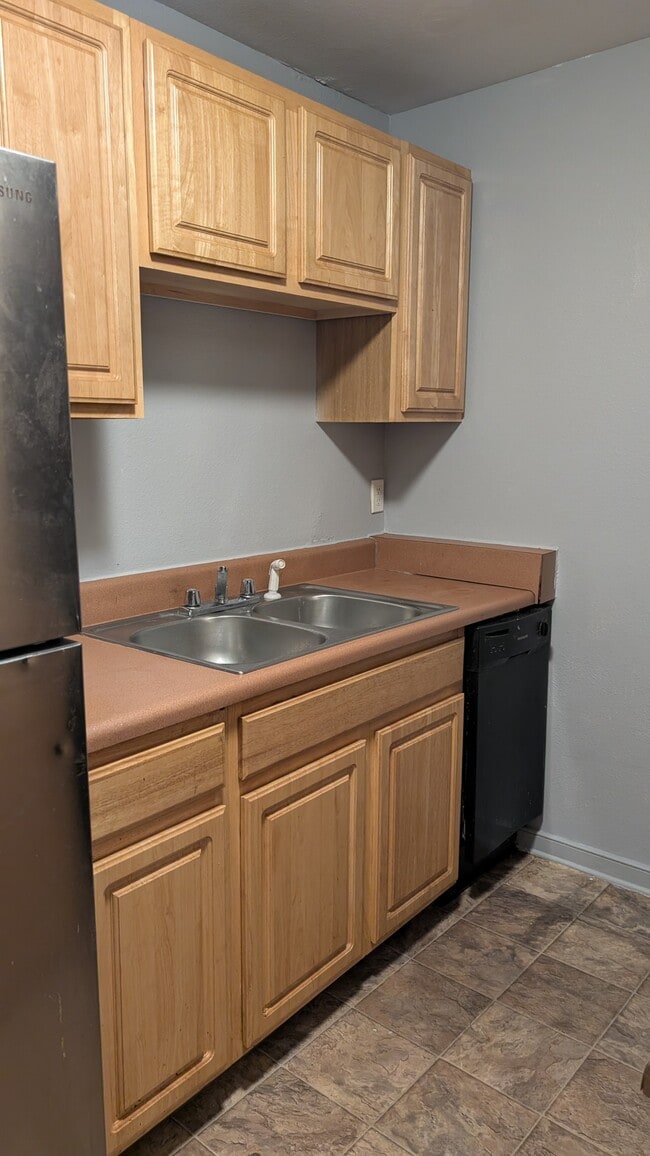 Foto del edificio - 3528 E Richmond Rd