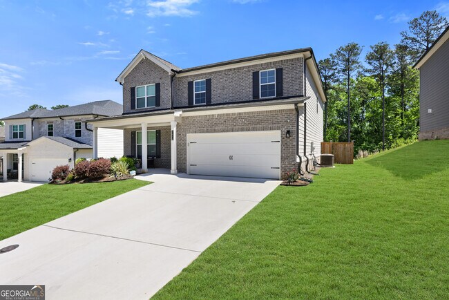 Building Photo - 3450 Sycamore Dr