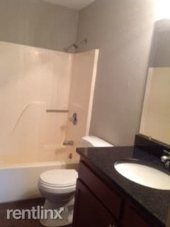 Building Photo - 1317 Esic Dr