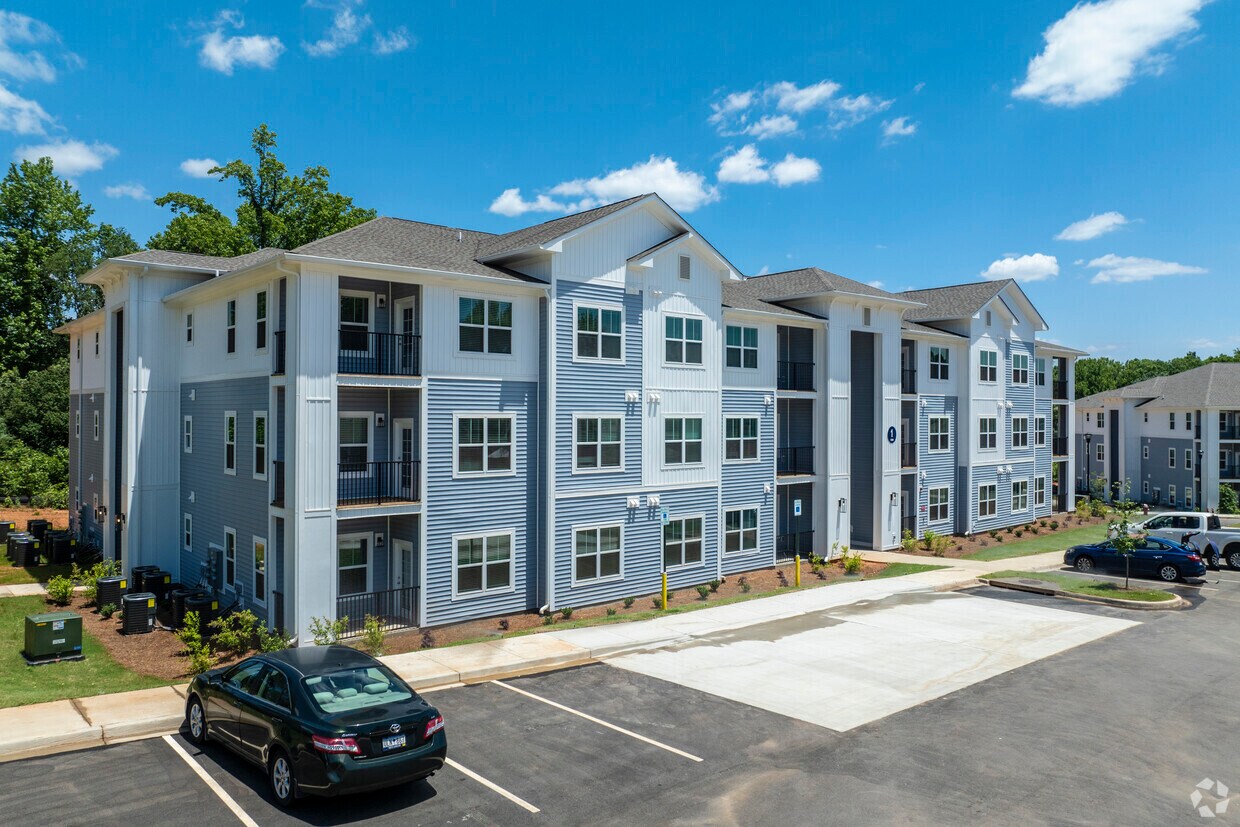 Station at Lake Murray Apartments in Columbia, SC