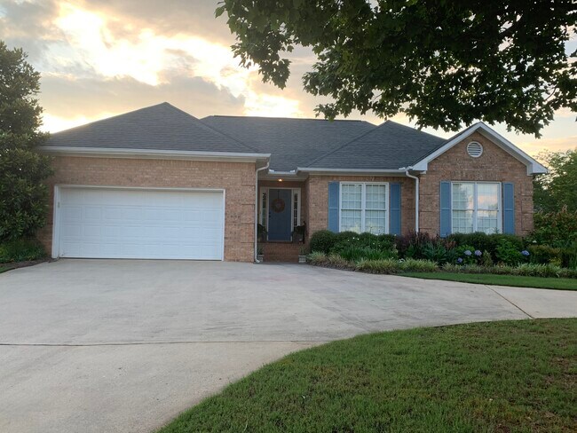 Vista de la calle - 415 St. Ives Trace