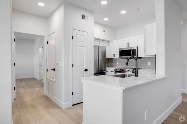 Interior Photo - Haven at Towne Center