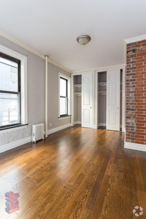 Building Photo - 336 E 18th St