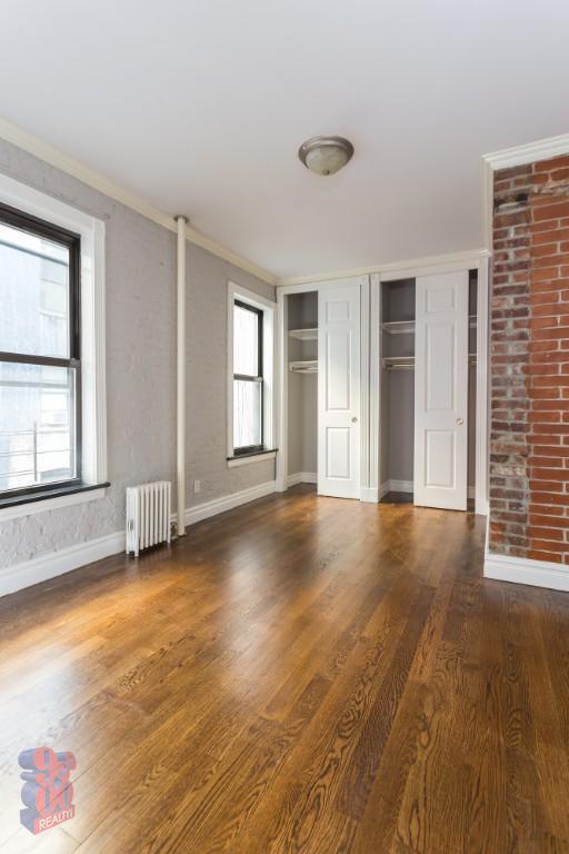 Primary Photo - 336 E 18th St