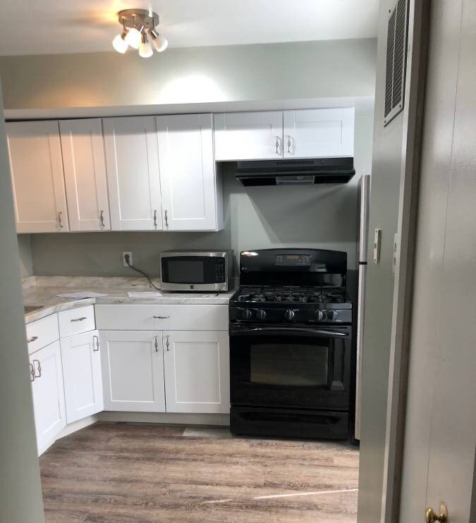Foto principal - 6323 Stevenson Ave