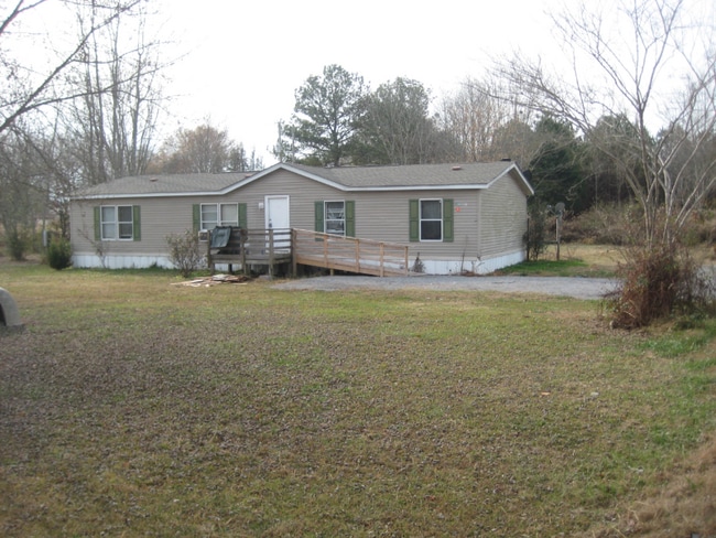 Building Photo - 124 Angie Dr