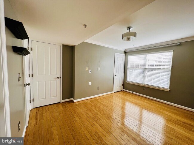Foto del edificio - 4116 Monument Ct