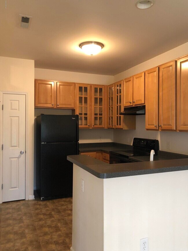 Building Photo - 1135 Turtle Creek Rd