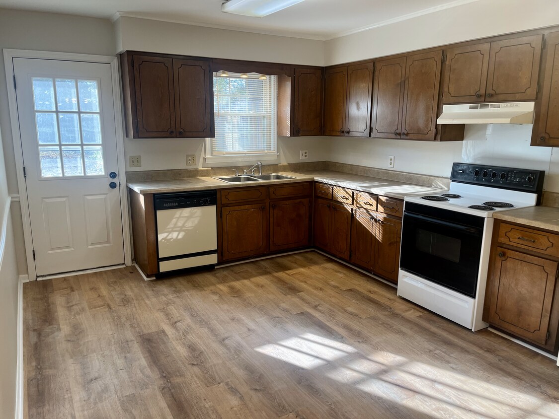 Foto principal - 3533 Parris Bridge Rd