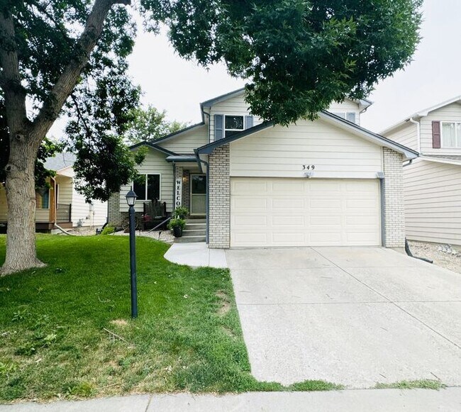 Building Photo - Wonderful 4 bed/ 3.5 bath House