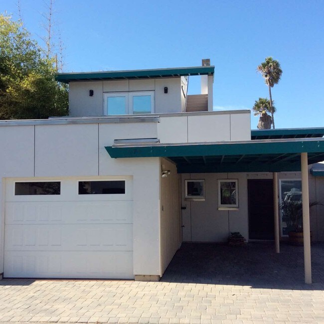 Building Photo - 1173 Shelburn Ln