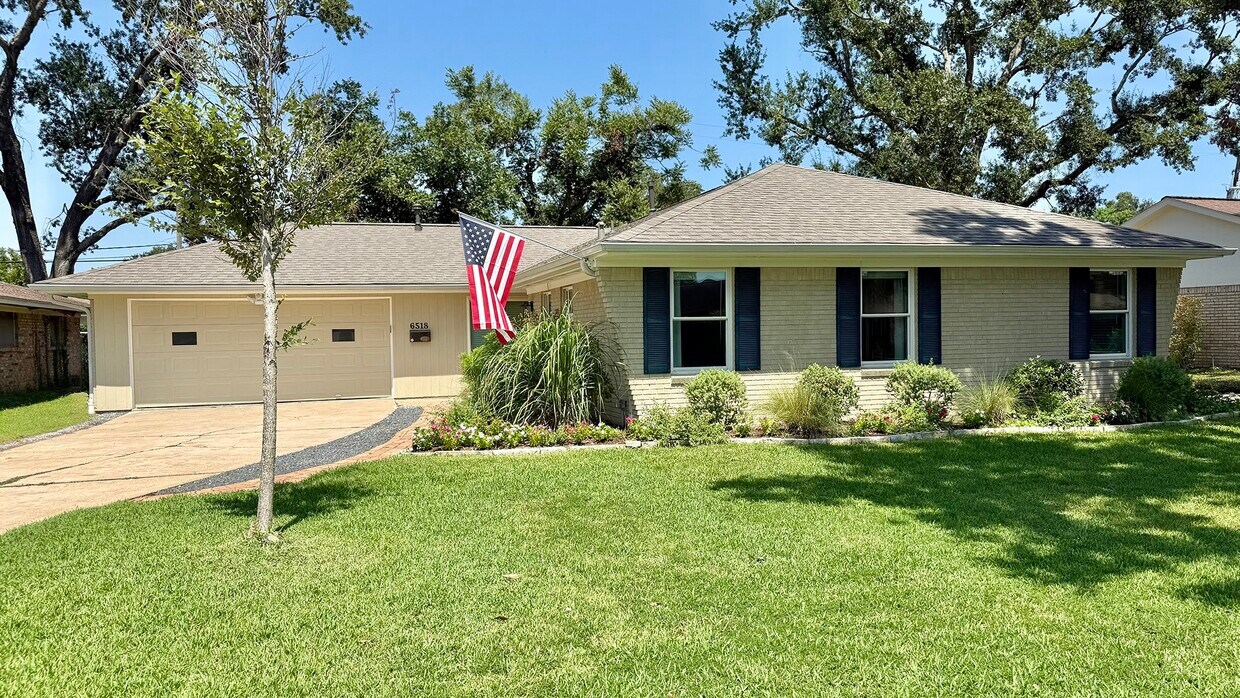 Foto principal - 6518 Lindyann Ln