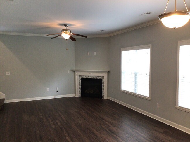 Building Photo - 2980 Cameron Village Court