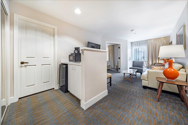 Suite King - Mucho espacio - Ashland Hills Hotel Apartments