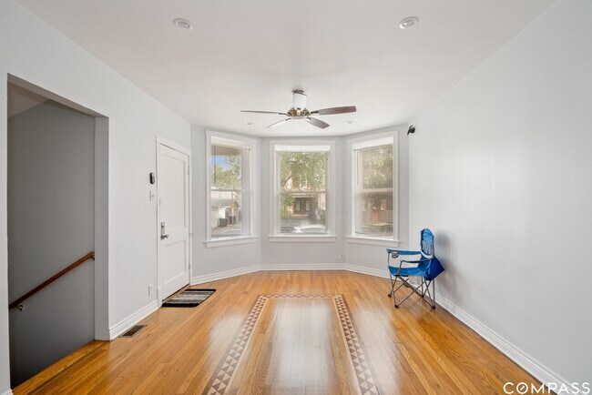 Foto del edificio - 4247 W Melrose St