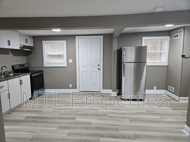 Foto del edificio - 6521 Rumple Rd