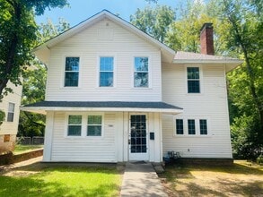 Building Photo - 2500 Preston St