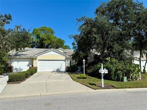 Building Photo - 7628 Whitebridge Glen