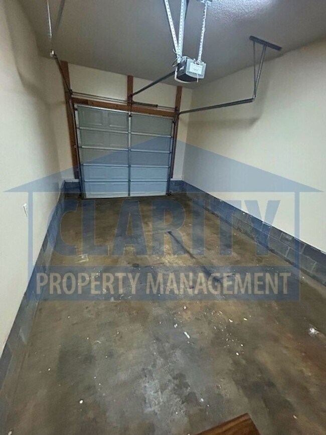 Foto del edificio - Quiet location in North Cleveland