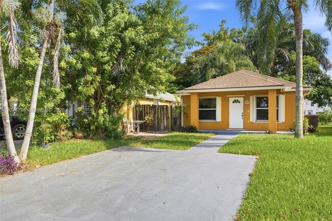 Foto del edificio - 879 SW 10th St