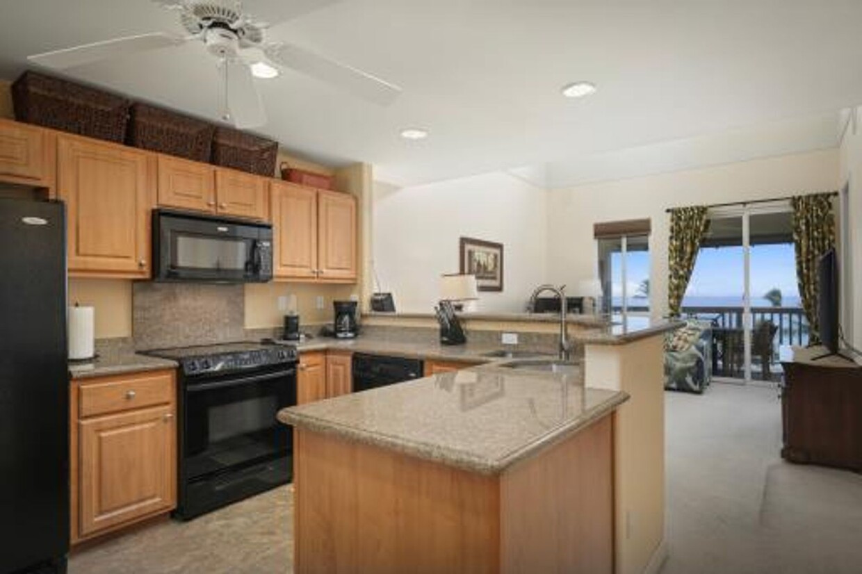 Foto principal - Alii Cove - Furnished 2 Bedroom + Den / 2 ...