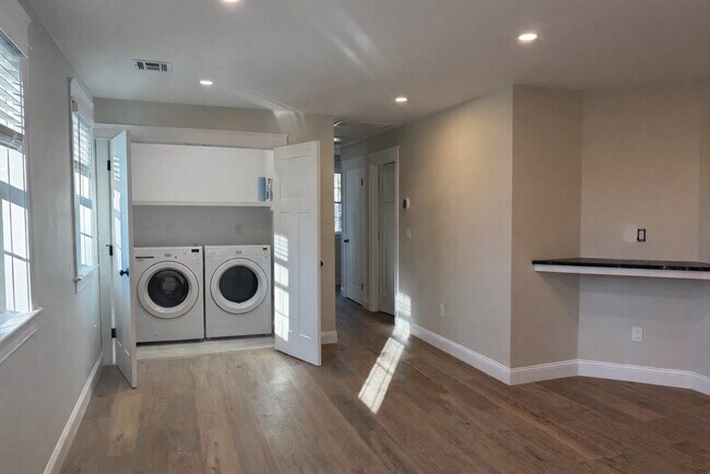 Building Photo - 1A Old Mill Rd