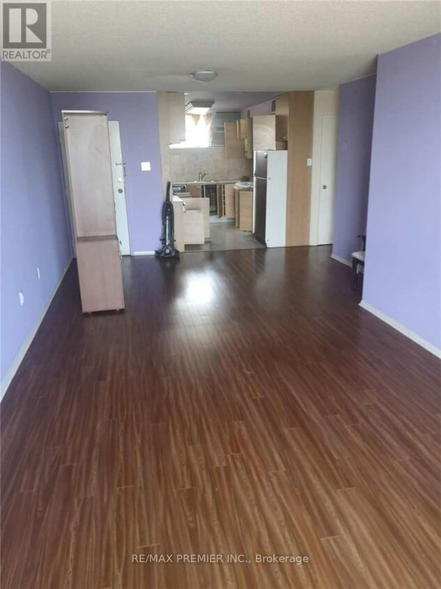 Building Photo - 4645 Jane St