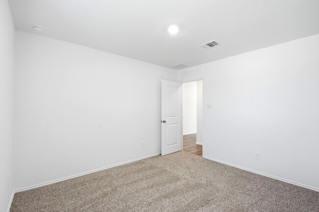 Foto del edificio - 40758 Rosemary Rain Ln