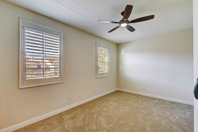 Building Photo - 4132 Prado De Las Cabras