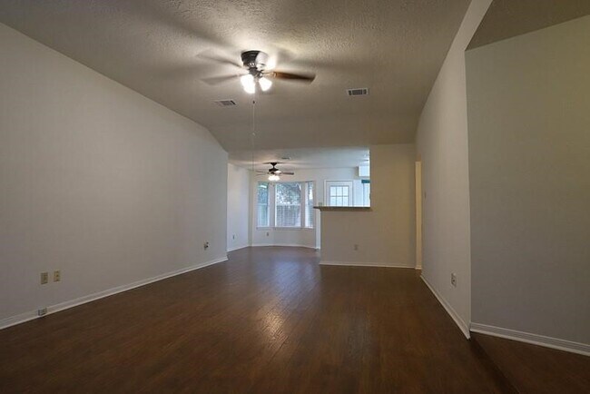 Foto del edificio - 1210 Strawberry Park Ln