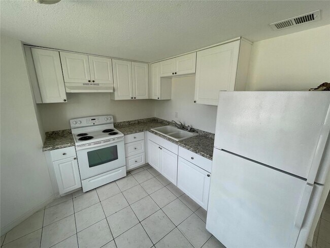 Foto del edificio - 5321 Avery Rd