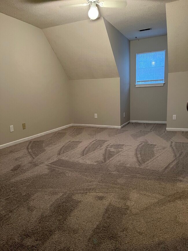 Foto del edificio - 800 Mountain View Ct