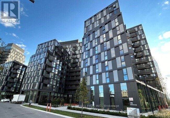 Building Photo - 30 Tretti Wy