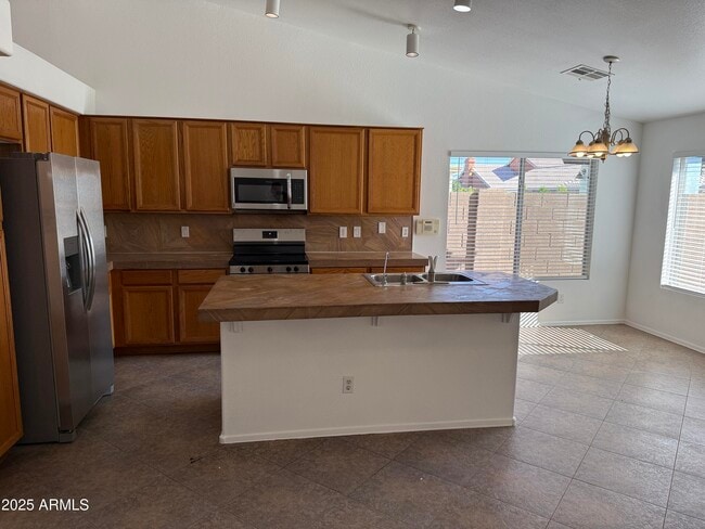 Building Photo - 1319 W Michelle Dr