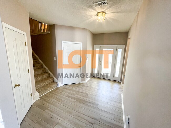 Foto del edificio - 106 Wilder Ct